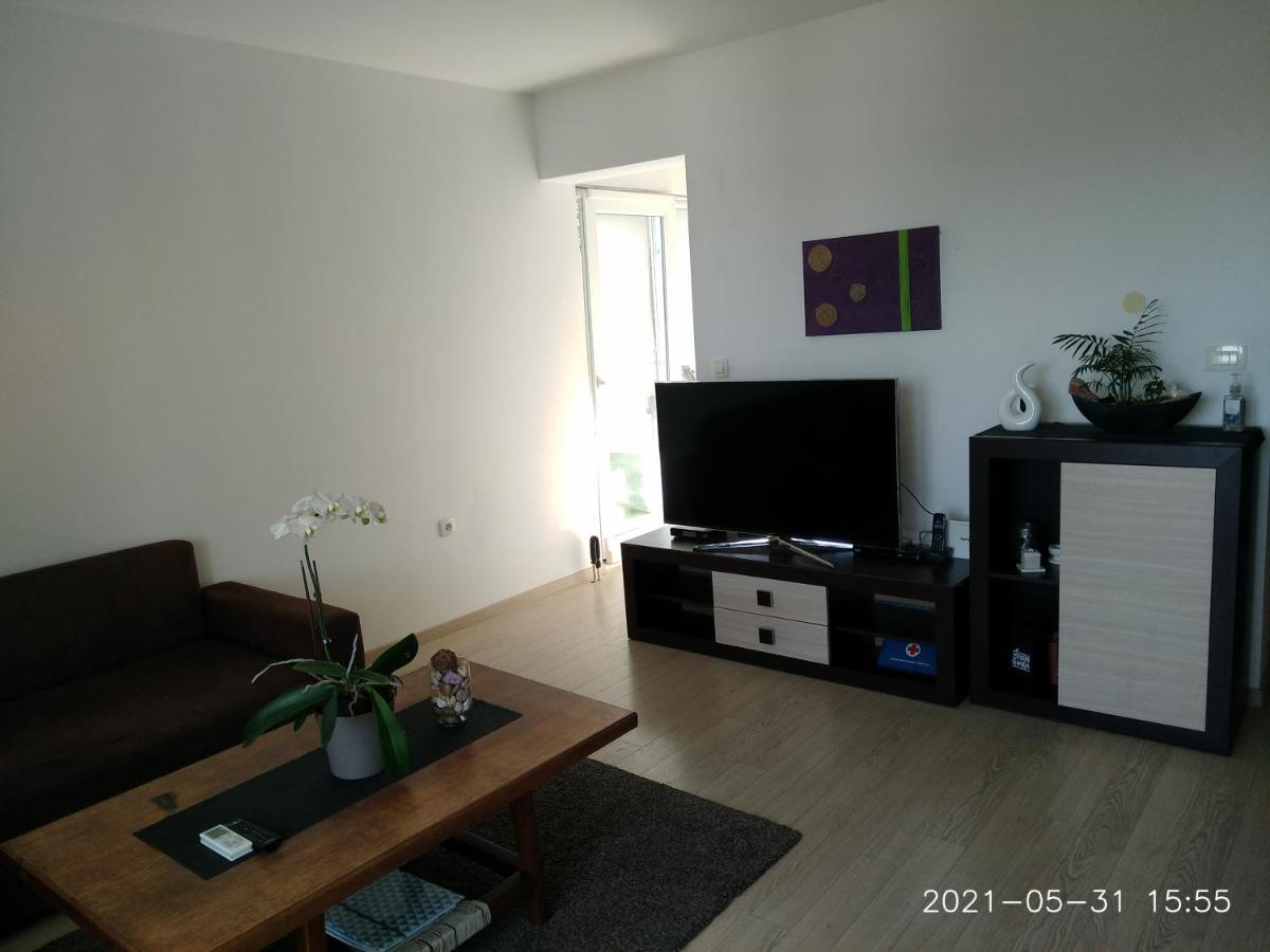 Private Pool And Sea View Apartment Omis Ngoại thất bức ảnh