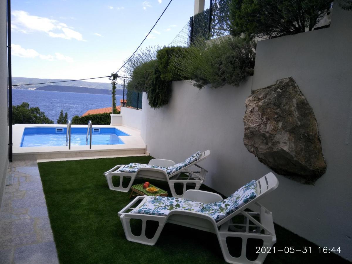 Private Pool And Sea View Apartment Omis Ngoại thất bức ảnh