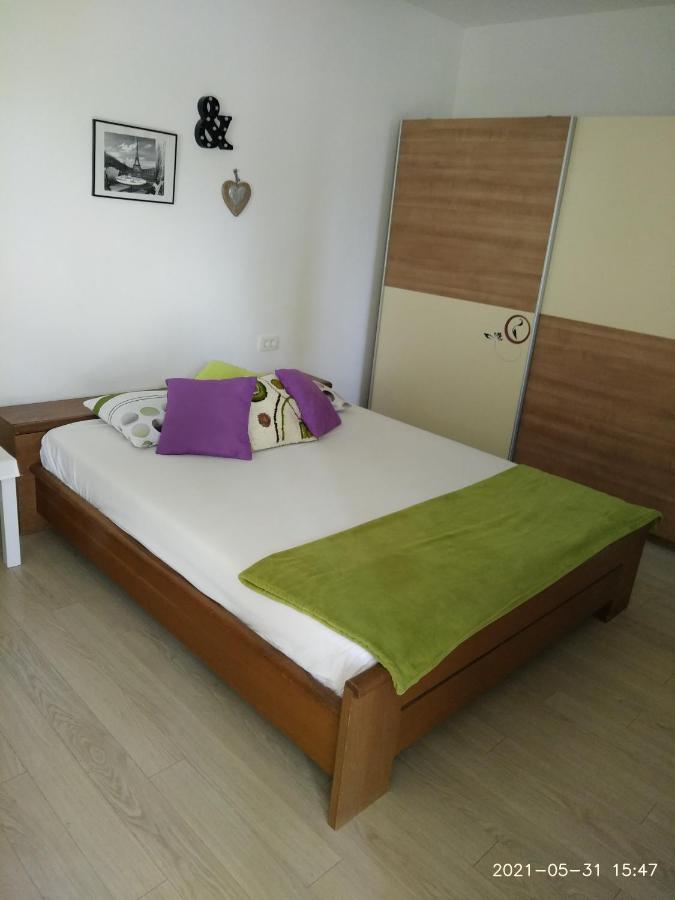 Private Pool And Sea View Apartment Omis Ngoại thất bức ảnh