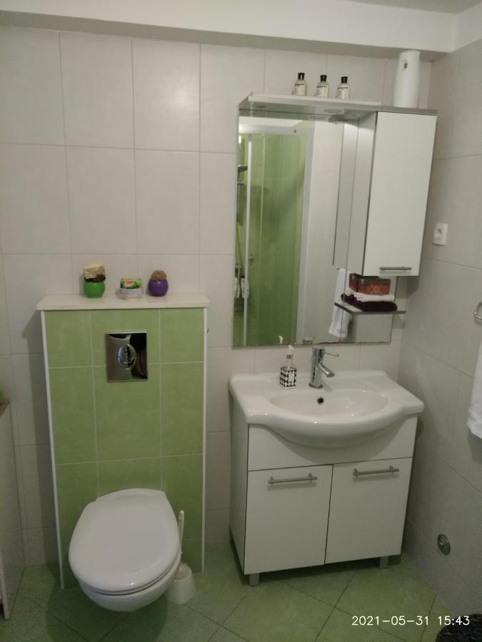 Private Pool And Sea View Apartment Omis Ngoại thất bức ảnh