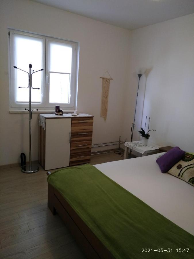 Private Pool And Sea View Apartment Omis Ngoại thất bức ảnh